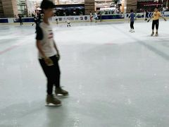 -冠军冰场(环球中心店)