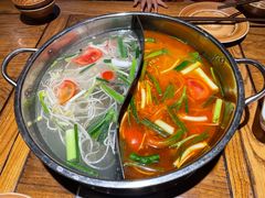 -快活林酸汤鱼鲜品火锅店(甲秀楼店)