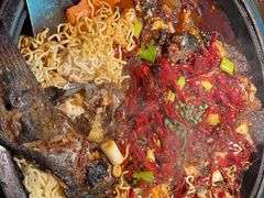 -吞鱼兽麻辣烤鱼(万达店)