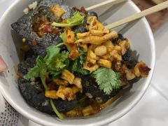 -黑色经典臭豆腐·湖南特产(步行街店)