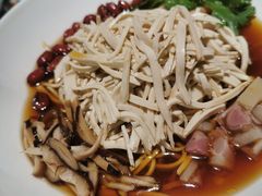 -小厨娘绣中淮扬(总统府大行宫店)