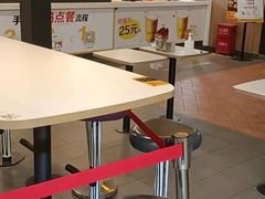 用餐区-麦当劳(苏州火车站南广场店)