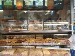 面包甜点陈列柜-壹心榴莲千层蛋糕甜品店