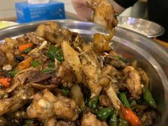 -鸿顺老铁锅美蛙鱼府(解放碑店)
