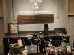 -星巴克臻选(嘉兴海宁银泰城店)