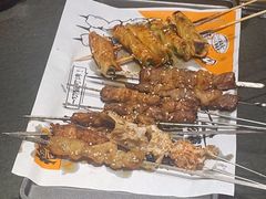 -三兄弟灰太狼烧烤.龙虾烤鱼(上海交大店)