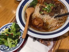 -霸蛮湖南菜·牛肉粉(荣京西街店)
