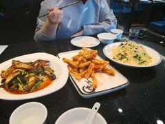 -梅飞酒家(名辉豪庭店)