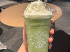 -星巴克臻选(威海威高广场店)