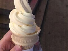 芝士咸蛋黄雪糕-麦当劳(金稻田路餐)