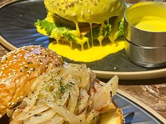 -Let'sBURGERplus·非常创意汉堡(三里屯店)