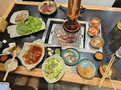 -臻牛烤肉