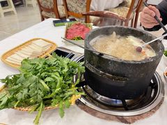 -鲁朗纳麦石锅鸡庄园