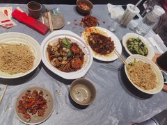 -肥肥虾庄·金牌油焖大虾(杨园滨江时代walk店)