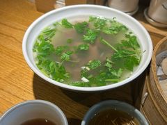 馋口鸭血汤-馋三尺蟹粉小笼(人民广场店)