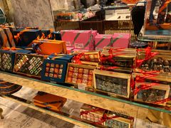 -VENCHI 闻绮(北京国贸商城店)