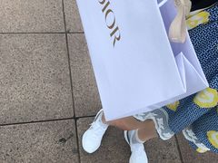 -Dior迪奥(上海世茂广场店)