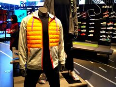 -NIKE品牌体验店(金源新燕莎店)