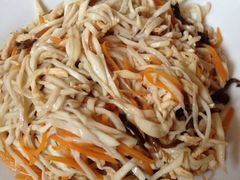 鲍菇鸡丝-龙福祥餐馆