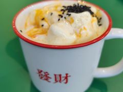 冰淇淋打蛋-堂屋糖水店(愚园店)
