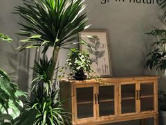-瑞虹新天地月亮湾