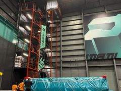 -极限PLAY运动娱乐新世界·团建派对潮玩休闲馆·室内蹦极高空游乐园