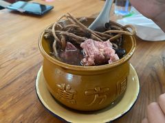茶树菇排骨瓦罐汤-万方圆拌粉瓦罐汤(滕王阁旗舰店)