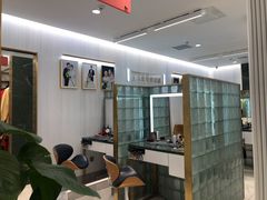 -海马体照相馆(环贸iapm大师爱情店)