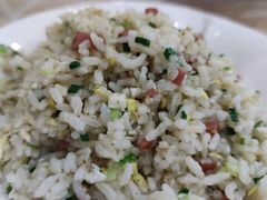 炒饭-江城燕子大排档(江汉路步行街店)