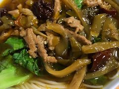 -越洋肖氏老米线(杨家坪店)