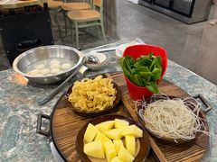 -三里屯土灶炖公鸡地锅鸡(江东店)