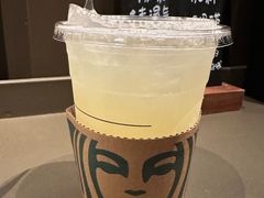 -星巴克(汾阳路店)