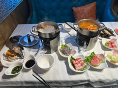 -领鲜活海鲜榴莲自助火锅(东门店)