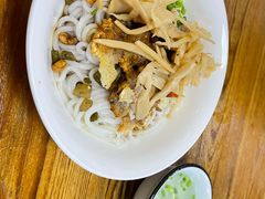 -牛八宝桂林米粉(八里庄店)