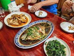 -芦茨金富饭庄·25年老字号·专做稻草鸡
