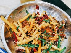 -江城燕子大排档(江汉路步行街店)