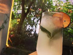 -春树下·树屋花房西餐厅(罍街AS1980店)