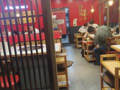 -鲁员外地锅鸡地锅鱼(古墩路店)
