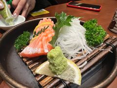 -8PINTS八品脱·日料·烧鸟·精酿小酒馆(莘庄店)