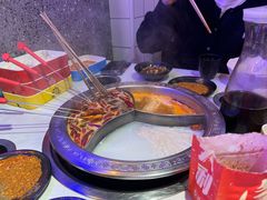 -钢管厂五区小郡肝串串香火锅(人民广场店)