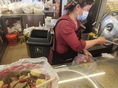 -中东大市场美食城