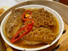 -香港百合居(LCM置汇旭辉广场店)