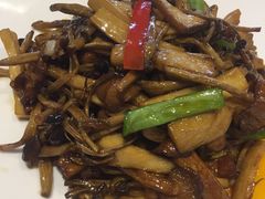 -尹兰楼西北风情餐厅(嘉定店)