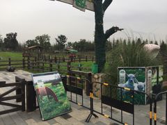 -田园东方蜜桃村的田野营地