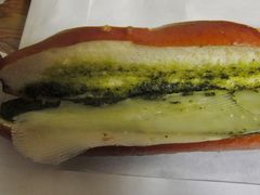 青酱红波芝士碱水-慢熟面包店bud bread(孩儿巷店)