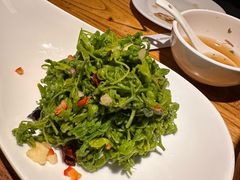 -苹果树下艺术餐厅(宋庄店)