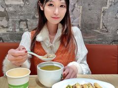 -老乡鸡(上海白玉兰广场店)