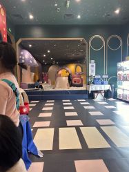 -MELAND CLUB亲子乐园·派对·餐厅(北京芳圆里ID MALL店)