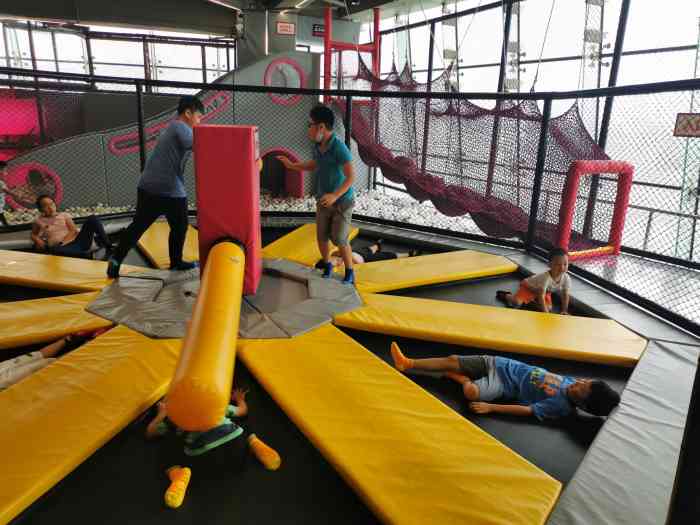 dojump蹦床公园大悦城店