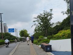 -浦江城市生活广场(江月路店)